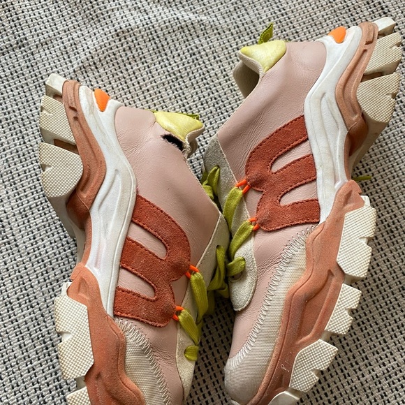 Momoni Womens Puffin Sneakers size EU 40 US 9.5 - Picture 5 of 8